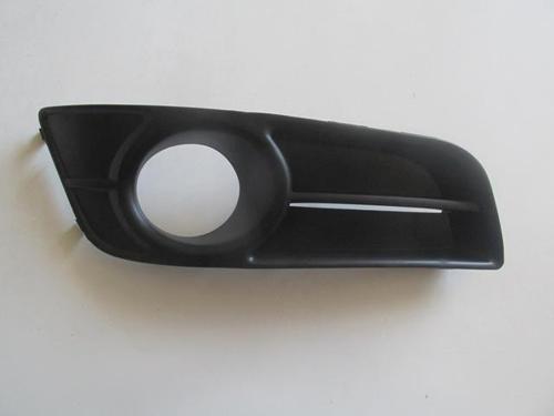 Toyota Corolla Hb 04/06 Si̇s Lamba Kapağı Sağ (Si̇s Deli̇kli̇) (Tyg) 