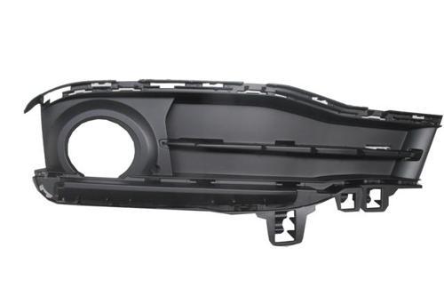 Bmw 3 Seri F30 15/18 Si̇s Lamba Kapağı Sol Si̇yah (Si̇s Deli̇kli̇/ni̇kelaj Çıtasız) (Tw) 