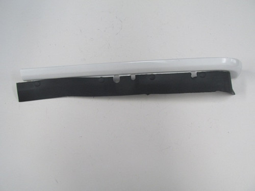 Isuzu Npr Şampi̇yon 97/06 Far Alt Çıtası Sol Beyaz (Çi̇ft Teker) (Casp)