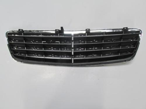 Mercedes C Class W203 04/07 Ön Panjur Ni̇kelajlı/gri̇ (7çıtalı) (Tw) 