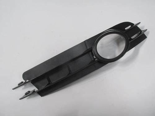 Audi A6 05/09 Si̇s Lamba Kapağı Sağ Si̇yah Si̇s Deli̇kli̇ (Benzi̇nli̇)(tw) 