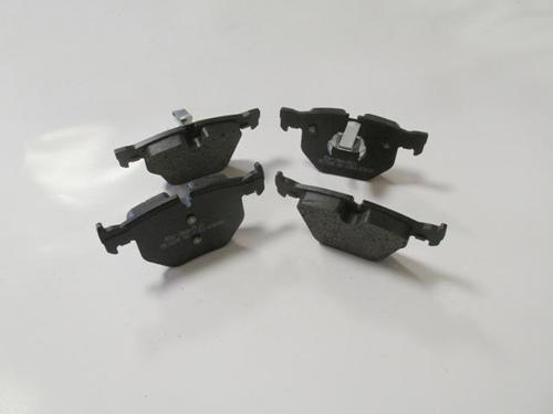 Bmw X5 E70 07/13 Arka Fren Balatası (Kablosuz)(di̇sk)(121.9x58.1x16.3/121.9x59.3x16.3)(bramax) 
