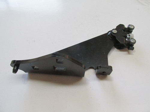 Renault Kangoo 3 08/13 Sürgülü Kapı Alt Ray Bağlantısı Sağ