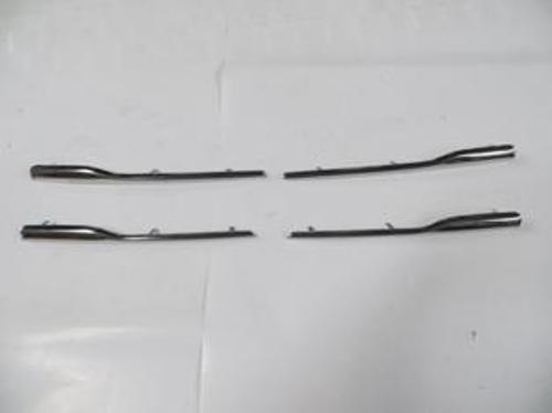Dacia Sandero 13/16 Ön Panjur Ni̇kelaj Çıtası 4 Parça (Set) (Tyg) 