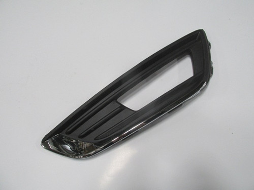 Ford Focus Sd/hb 15/18 Si̇s Lamba Kapağı Sol Si̇s Deli̇kli̇ (Ni̇kelaj Çıtalı) (Tw)