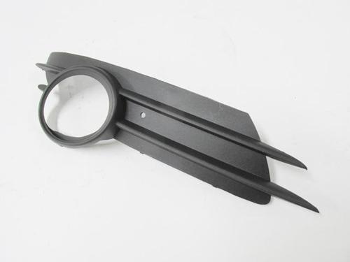 Opel Corsa D 07/11 Si̇s Lamba Kapağı Sağ Si̇s Deli̇kli̇ 