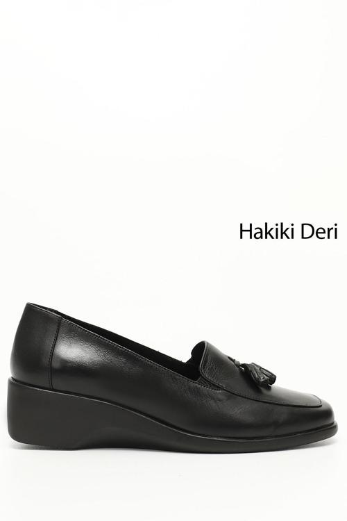 Kadın Siyah Dolgu Taban Püsküllü Hakiki Deri Ayakkabı