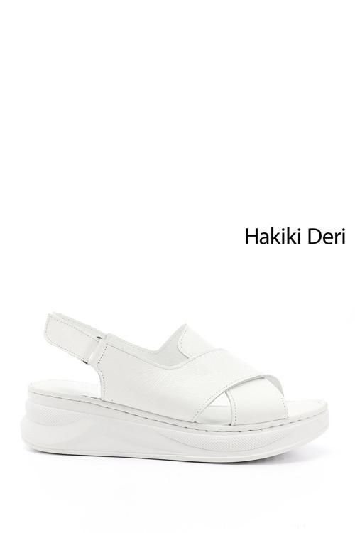 Kadın Beyaz Cırt Bantlı Dolgu Topuklu Hakiki Deri Comfort Sandalet