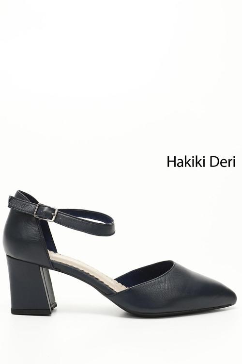 Kadın Lacivert Antik Bilekten Bağlı Orta Topuklu Hakiki Deri Ayakkabı