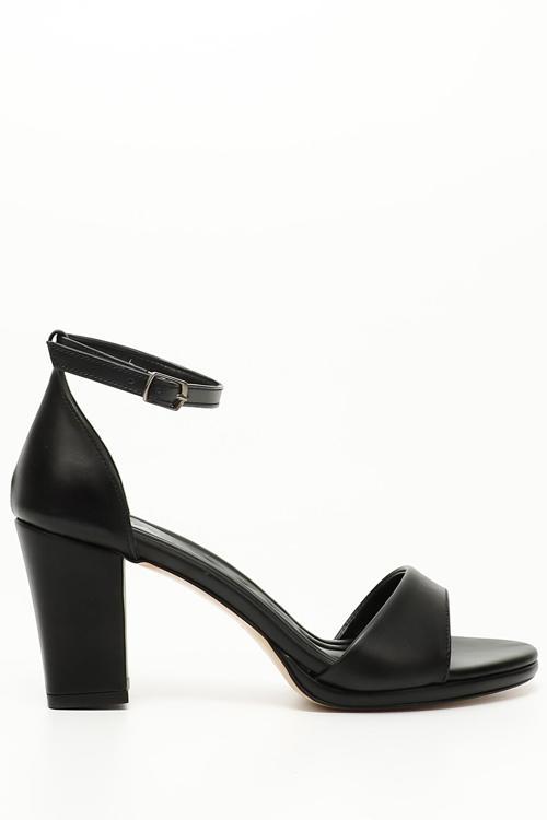 Kadın Siyah Bilekten Bağlı Orta Kalın Topuklu Bantlı Sandalet