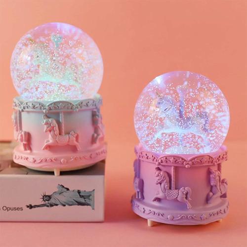 Büro Ev Hediyesi için Sevimli Unicorn Temalı Kar Küresi