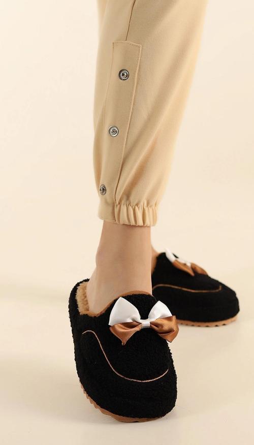 4118 Fiyonklu Kadın Günlük Ev Halı Misafir Terliği