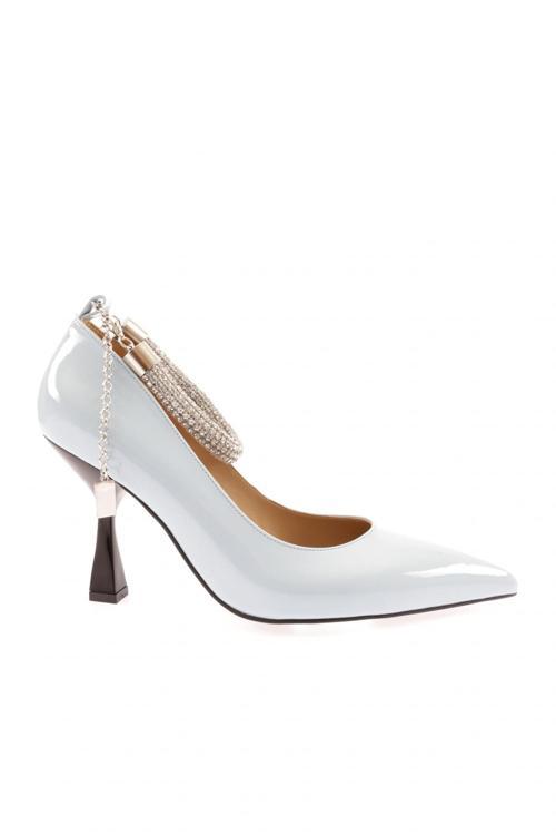 Kadın Sivri Burun Parmak Dekolteli Sılver Taşlı Bilekten Bağlı Kadeh Topuklu Ayakkabı Bebe Mavi Rugan 212521085