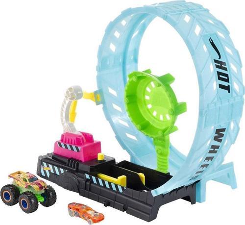 Monster Trucks Karanlıkta Parlayan Çemberde Yarış Seti HBN02