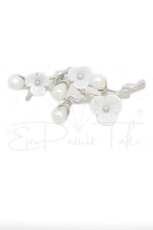 Gümüş Renk İncili Çiçekli Broş