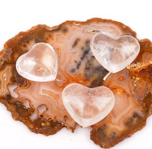 Küçük Boy Kristal Kuvars Taşı Kalp Kütle