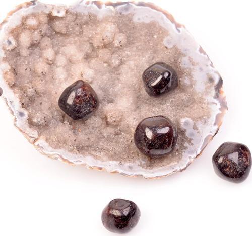 Küçük Boy Lal Taşı Kütle - Garnet Taşı