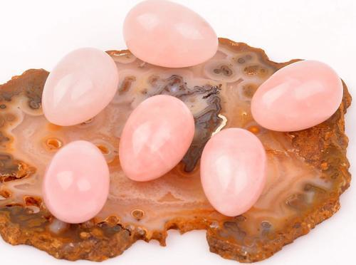 Küçük Boy Pembe Kuvars Taşı Yumurta