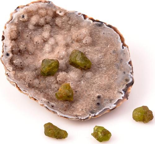 Küçük Boy Peridot Taşı Ham Kütle ( Zebercet  Taşı )