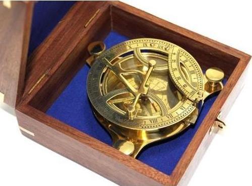 Büro Ev Ofis Hediyesi için Ahşap Kutulu El Yapımı Pirinç Güneş Saati Pusula Seti