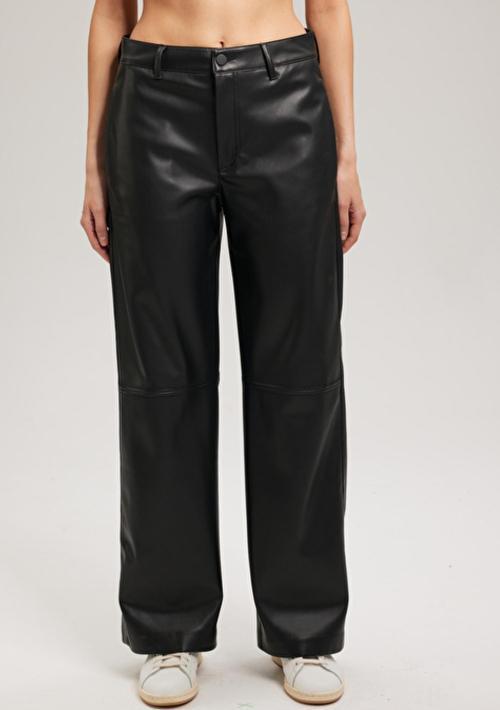 M1010867-900 Kadın Suni Deri Pantolon