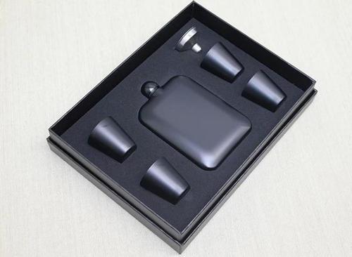 4 Shot Bardaklı Matara Seti Alk3906