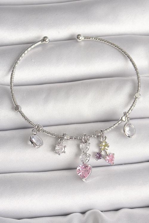 Pirinç Gümüş Renk Sallantı Zirkon Taşlı Kalp Figür Charm Kadın Bileklik - TJ-BB6910