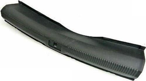 - ARKA PANEL KİLİT ÜST KAPLAMASI A4 2009- - 8K5863471