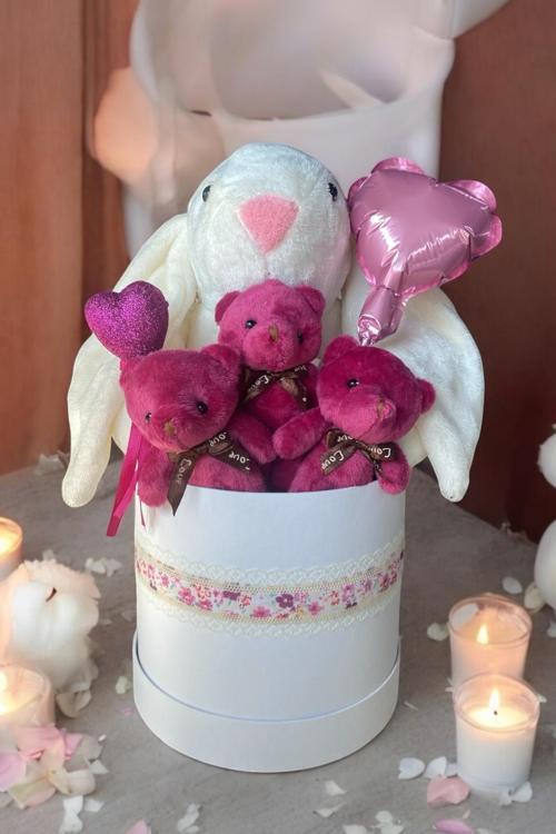 Premium Peluş Ayıcık ve 45cm Tavşan Buketi – Kalpli Sürpriz Kutusu Sevgiliye Özel