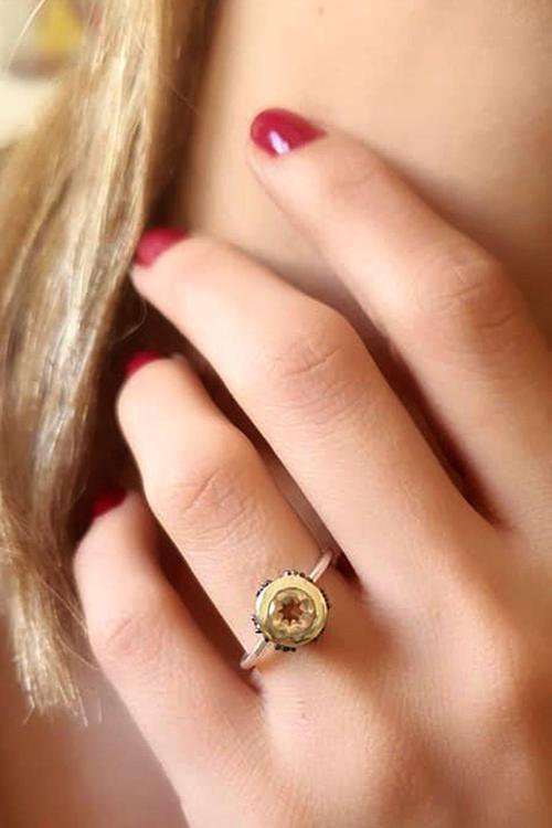 Kok zümrüt taşlı gümüş tektaş yüzük 