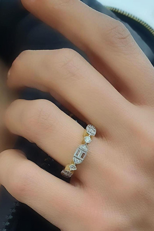 Baget Zirkon Taşlı 925ayar Gümüş Üzerine Altın Kaplama İtalyan Tasarımı Trend Yüzük