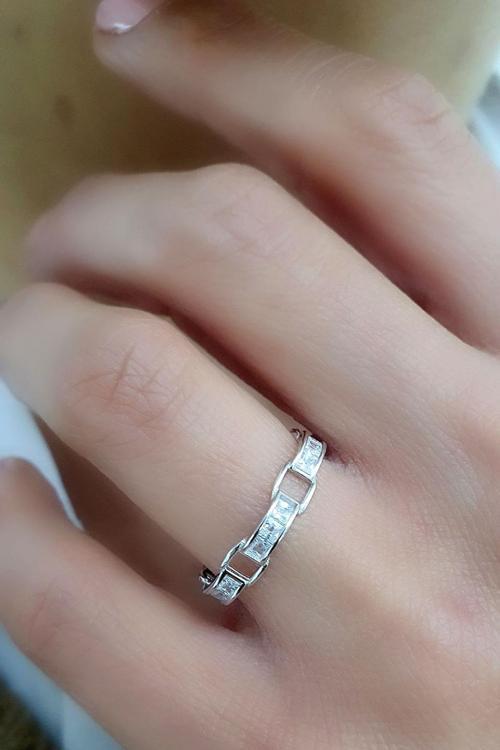 Baget Zirkon Taşlı 925ayar Gümüş İtalyan Tasarımı Tam tur yüzük
