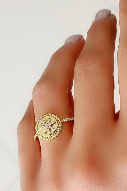 Zirkon Taş Detaylı Kutup Yıldızı Figürlü 925ayar Gümüş Üzerine Altın Kaplama İtalyan Tasarımı Trend Yüzük