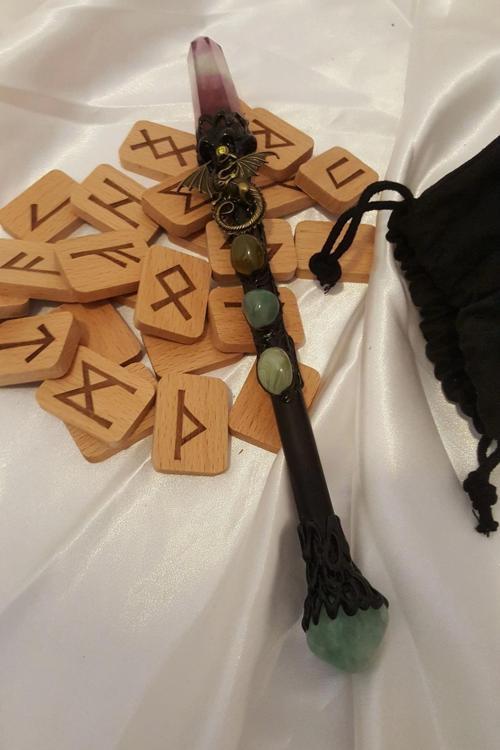 Rune Taşı Sembolü Run Taşları Enerji Asası Doğal Taş Ahşap Rune Alfabesi Nordic Runes