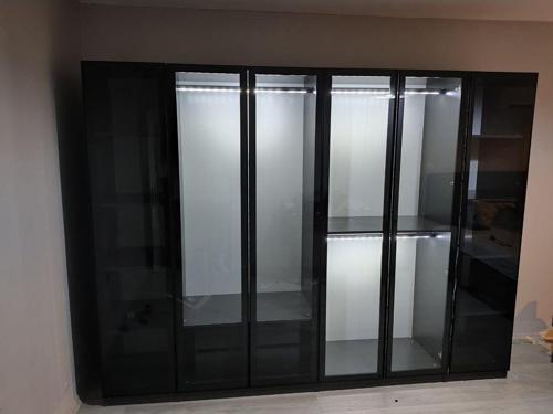 Esla Modüllü 6 Cam Kapaklı Giyinme Dolabı