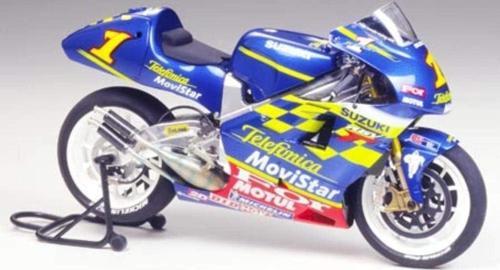 Tamiya 1/12 Telefonica Suzuki Rgv '01 Plastik Motorsiklet Maket Kiti