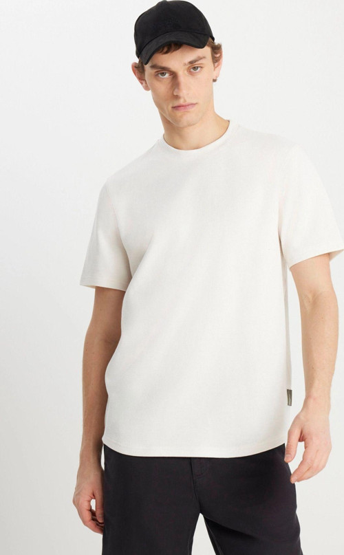 Erkek Beyaz Relaxed Fit Dokulu Basic T-Shirt - W2510718104