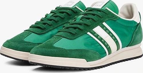 TJM RETRO RUNNER CLEATED