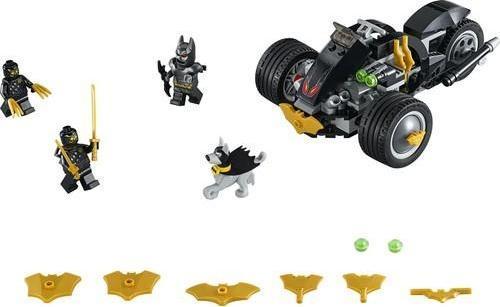 Super Heroes 76110 Batman: The Attack of the Talons +7 Yaş (155 Parça)