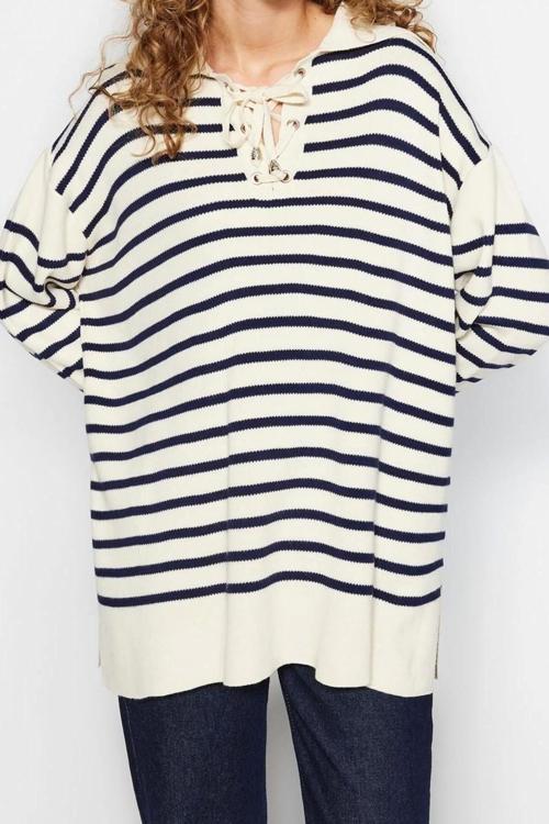 Kadın Modern Tarz Rahat Uzun Kare Yaka Çizgili Kol Regular Triko Kazak