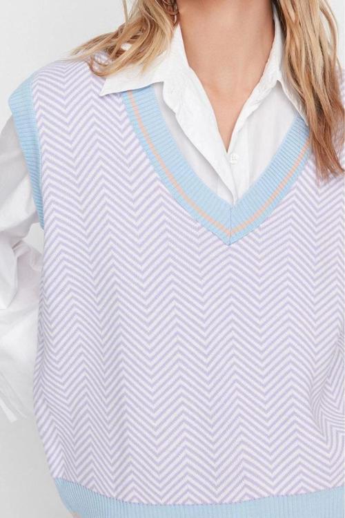 Kadın Modern Tarz Rahat Kolsuz V Yaka Geometrik Kol Regular Triko Süveter