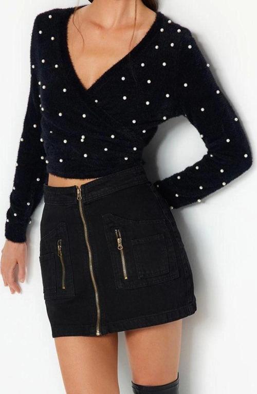 Kadın Modern Tarz Rahat Uzun Kruvaze Nakışlı İşlemeli Kol Crop Triko Kazak