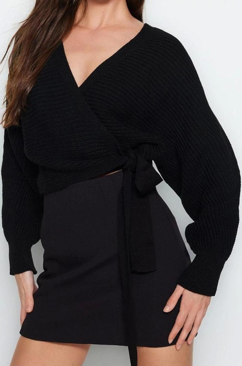 Stil Modern Kadın Crop Standart Kol Kruvaze Yaka Triko Kazak