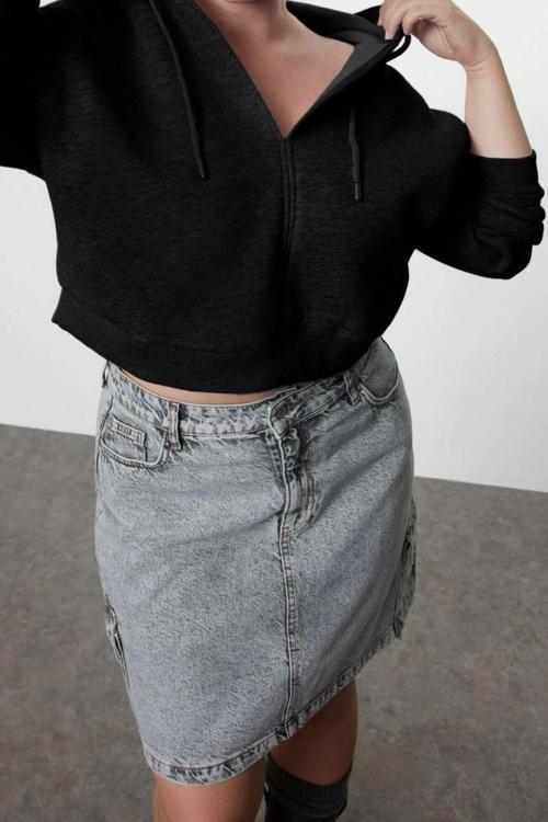 Büyük Beden Kapüşonlu Düşük Kol Crop Kalın Polarlı V Yaka Rahat Kesim Crop Örme Sweatshirt