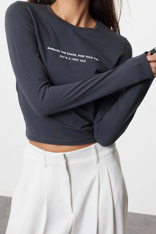 Stil Kadın Baskılı Vücuda Oturan Esnek Bluz Crop Örme Slim Kalıp