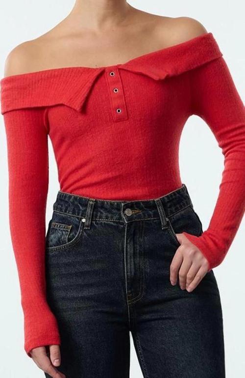 Stil Kadın Fitted Vücuda Oturan Çıtçıtlı Yaka Detaylı Fitilli Esnek Bluz Regular Slim Kalıp