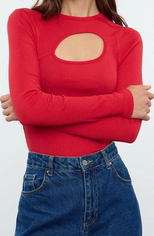 Stil Kadın Cut Out Detaylı Fitted Vücuda Oturan Fitilli Esnek Bluz Regular Örme Slim Kalıp