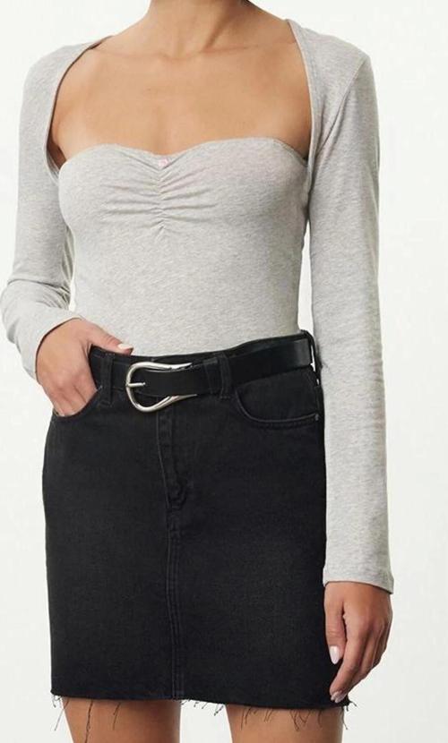 Stil Kadın Büzgü Drape ve Aksesuar Detaylı Dar Kalıp Boy Bluz Regular Örme Slim Kalıp