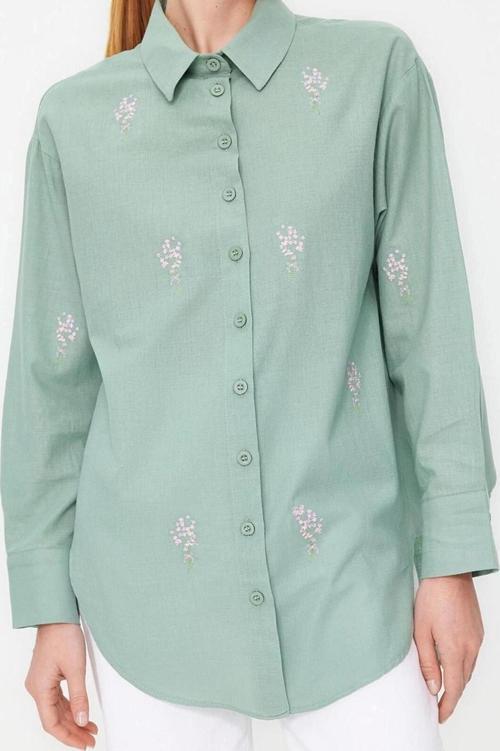 Moda Kadın Çiçekli Desen Günlük Çiçek Nakış Detaylı Pamuklu Oversize Geniş Kesim Dokuma Gömlek