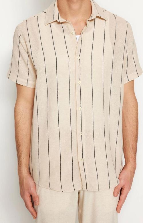 Şık Çizgili Desen Gömlek Yaka Limited Edition Regular Fit Çizgili Dokulu Yazlık Gömlek